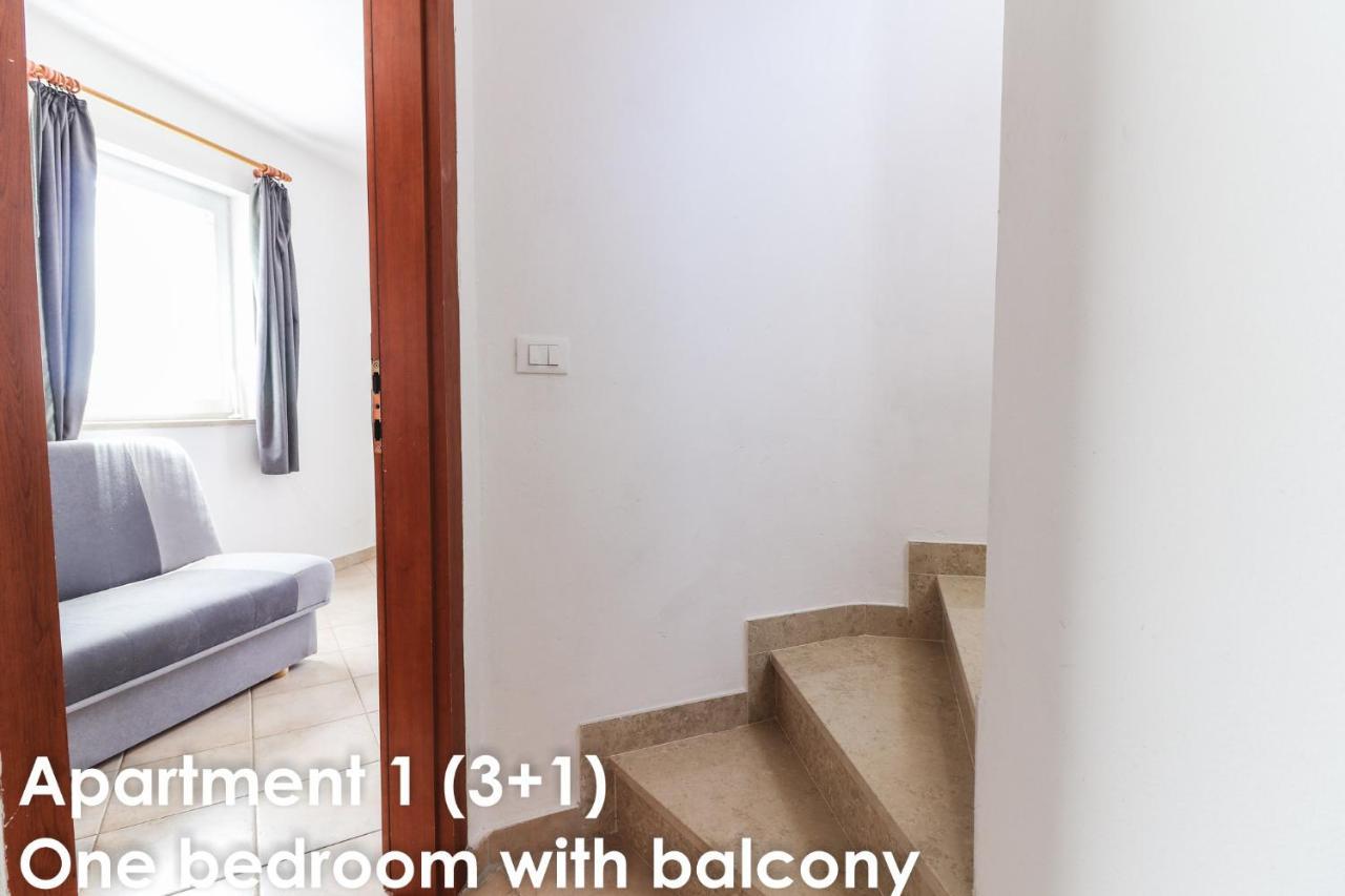Sunshine Apartments Funtana With Balcony And Sea View المظهر الخارجي الصورة