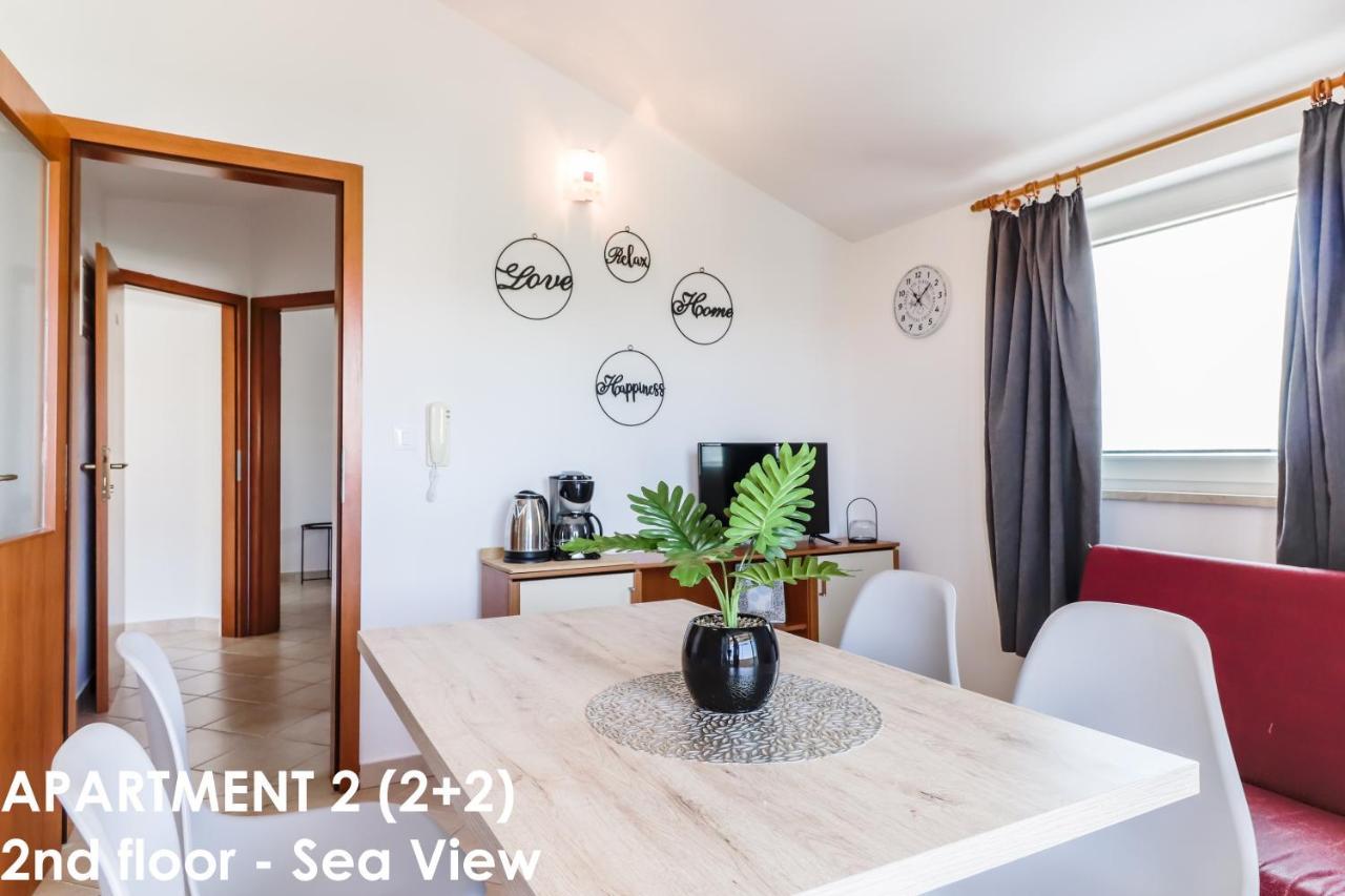 Sunshine Apartments Funtana With Balcony And Sea View المظهر الخارجي الصورة