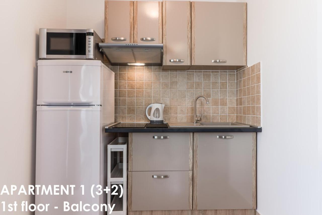 Sunshine Apartments Funtana With Balcony And Sea View المظهر الخارجي الصورة