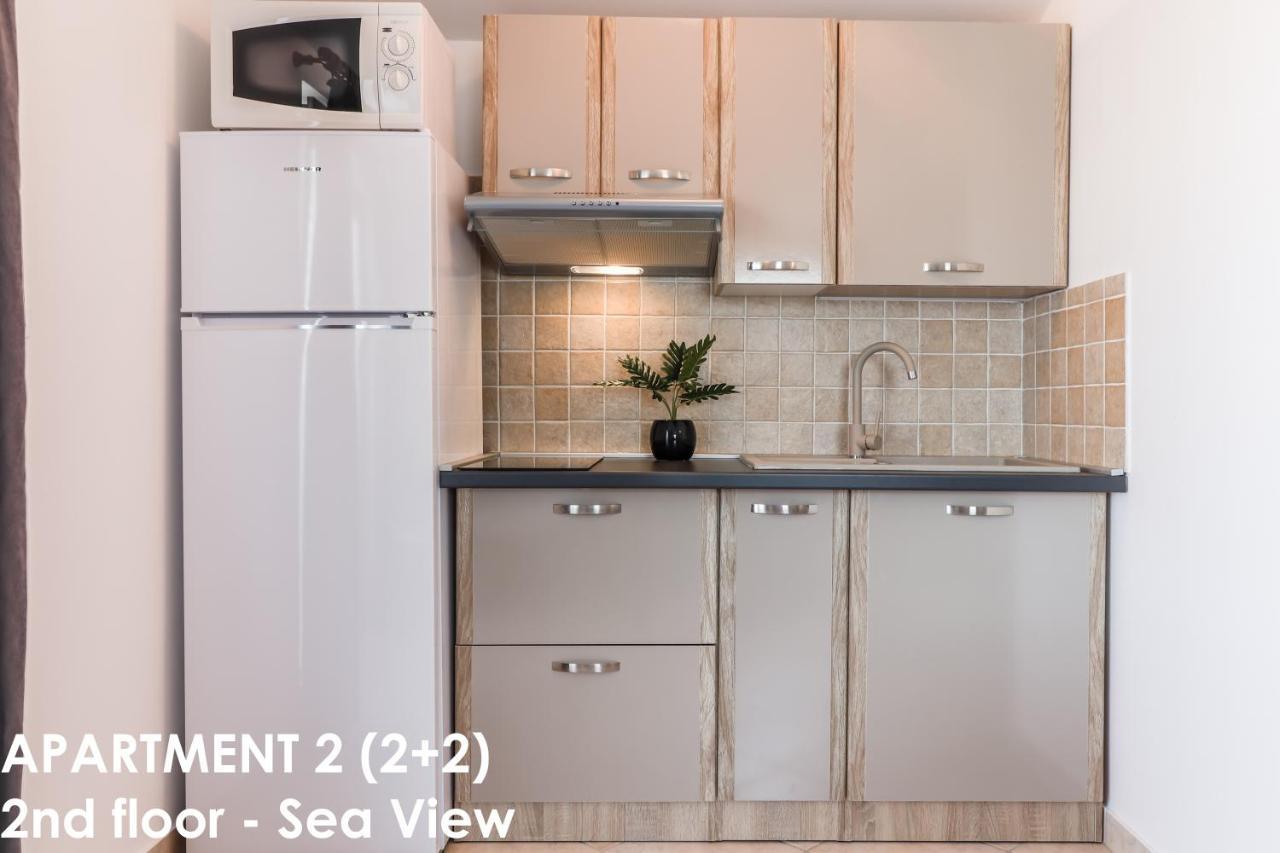 Sunshine Apartments Funtana With Balcony And Sea View المظهر الخارجي الصورة