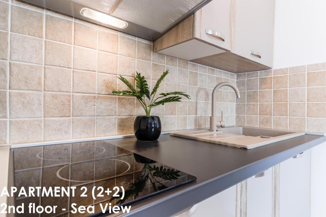 Sunshine Apartments Funtana With Balcony And Sea View المظهر الخارجي الصورة