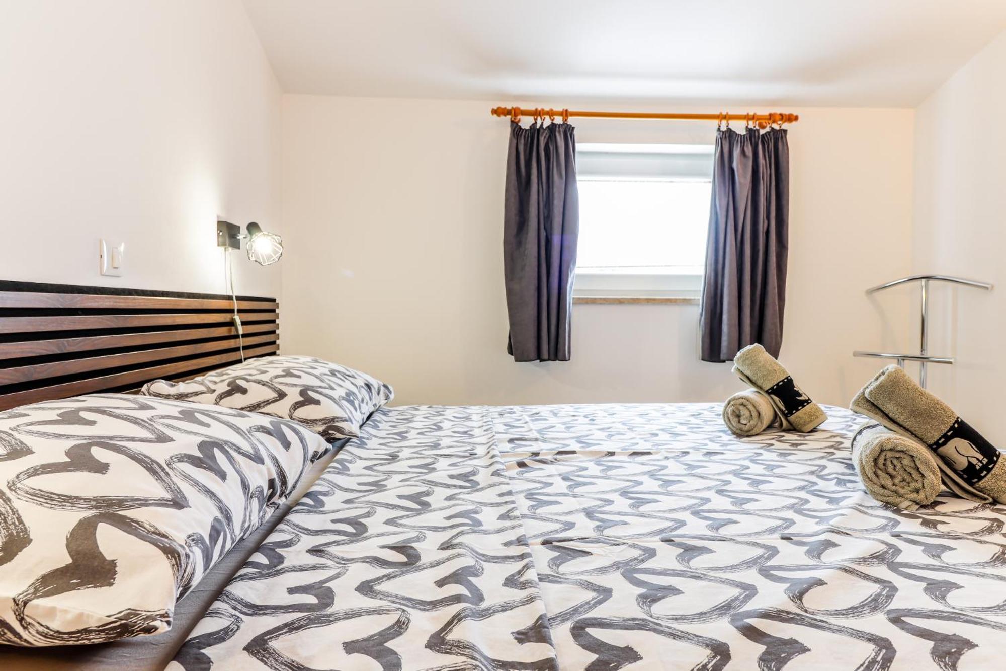 Sunshine Apartments Funtana With Balcony And Sea View المظهر الخارجي الصورة