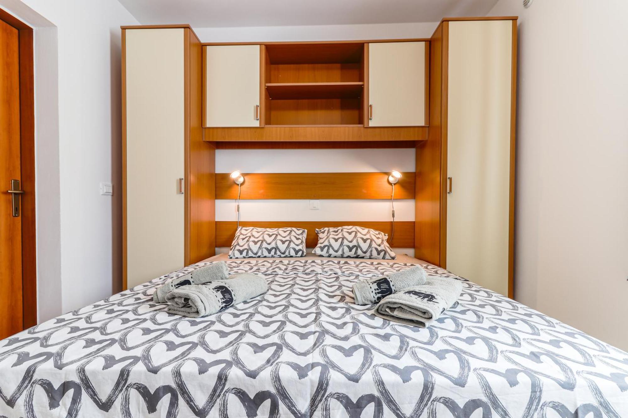 Sunshine Apartments Funtana With Balcony And Sea View المظهر الخارجي الصورة