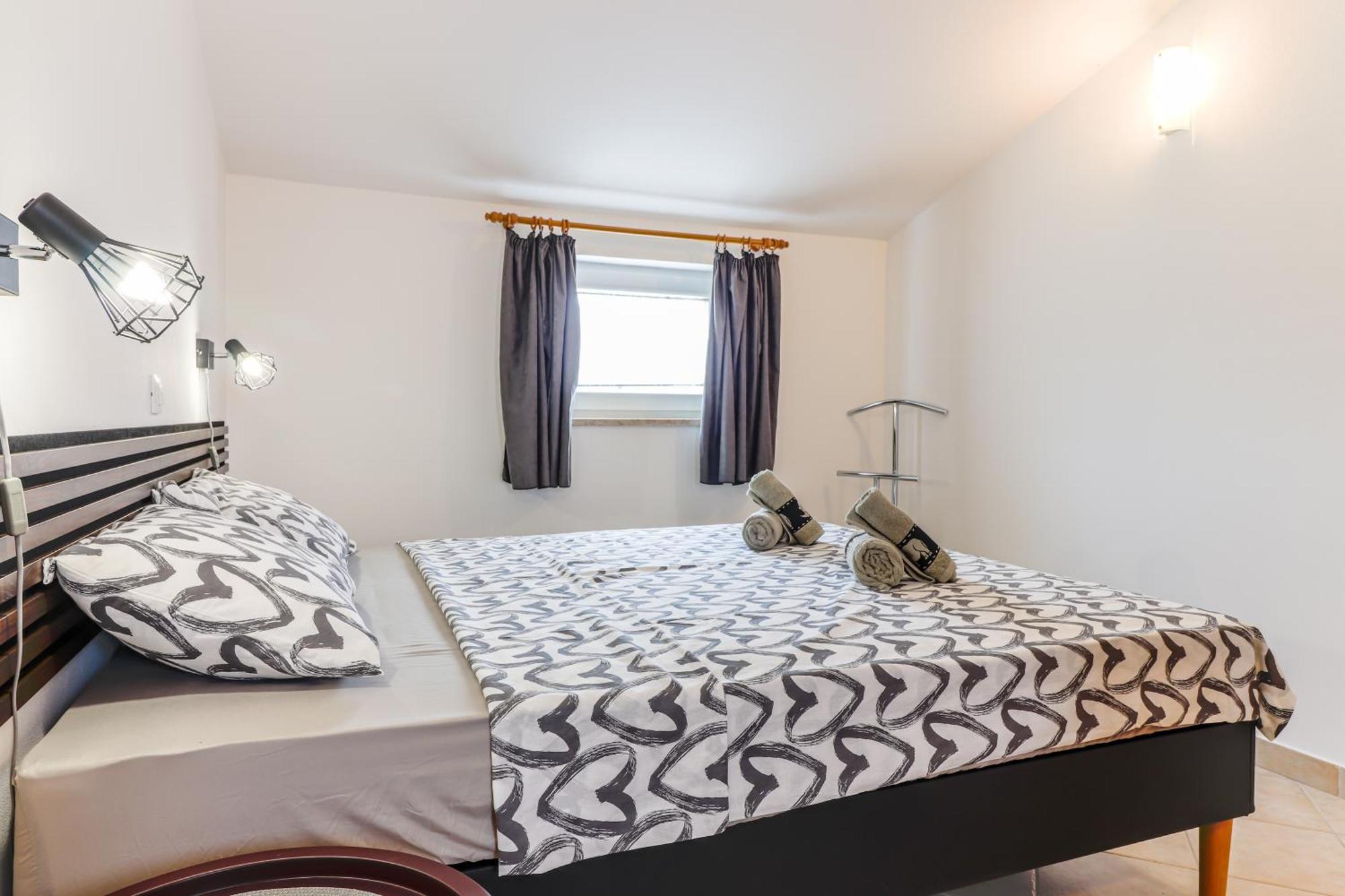 Sunshine Apartments Funtana With Balcony And Sea View المظهر الخارجي الصورة