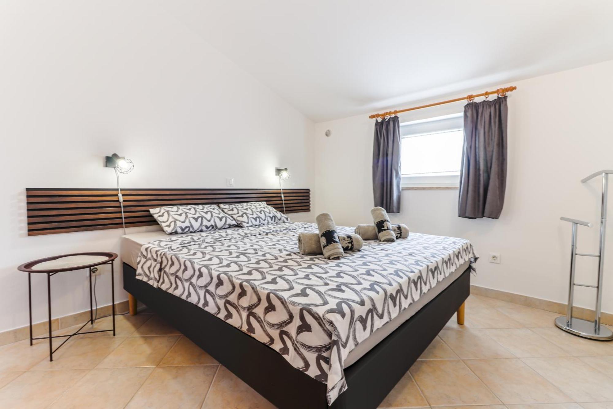 Sunshine Apartments Funtana With Balcony And Sea View المظهر الخارجي الصورة